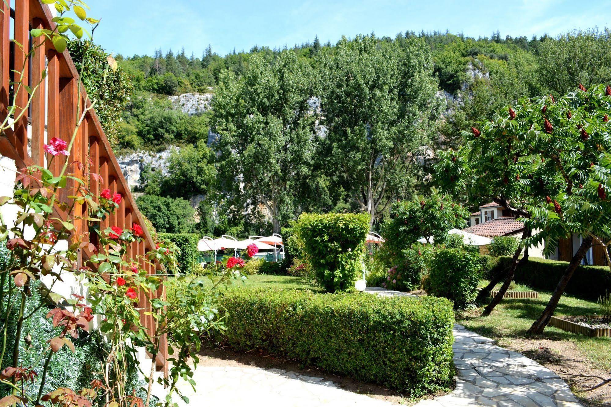 Hotel Restaurant Les Falaises Bouziès Buitenkant foto