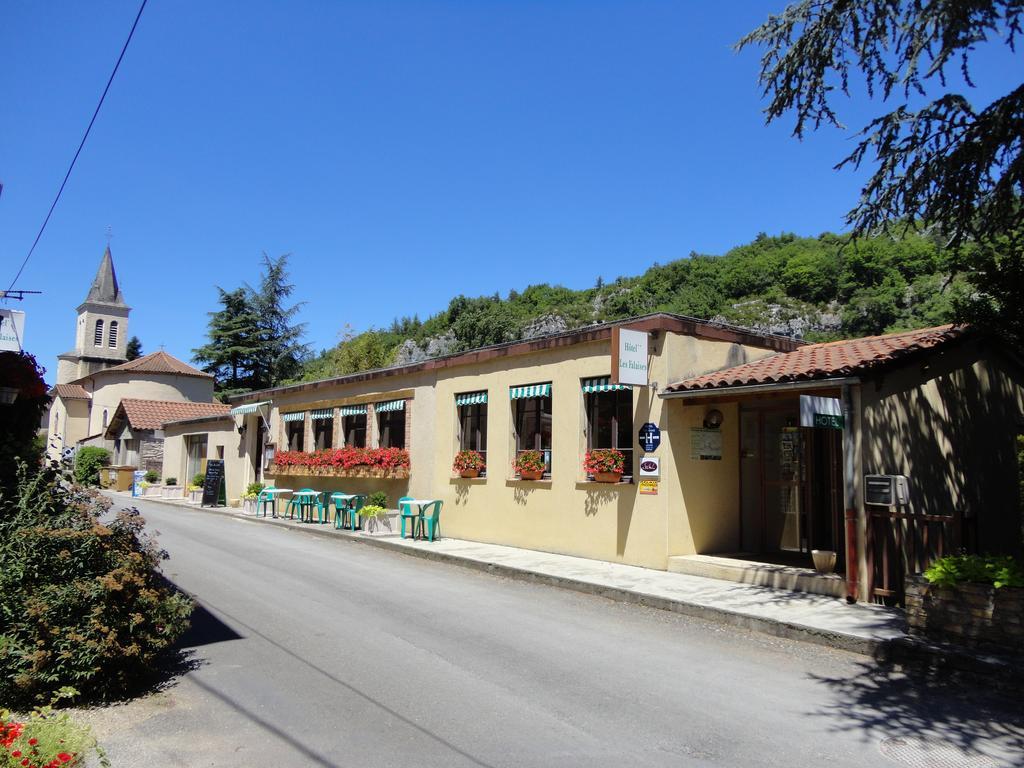 Hotel Restaurant Les Falaises Bouziès Buitenkant foto